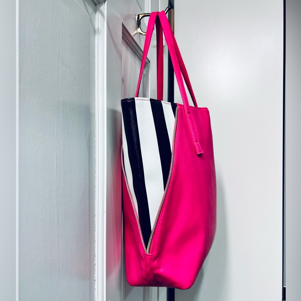 Juicy Couture Hot Pink w/ Black & White Stripe Side Panel Large Tote -new - Picture 5 of 12